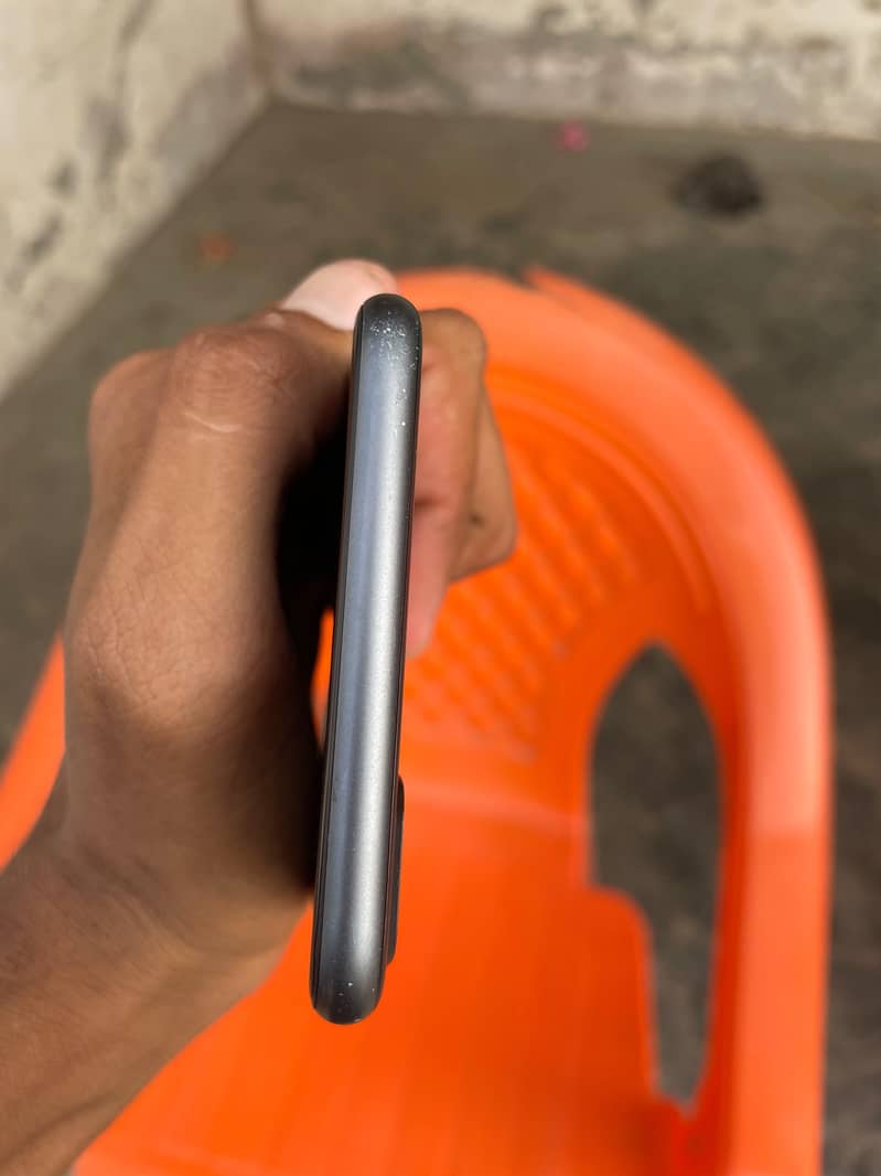 Apple iPhone 8 Plus 2