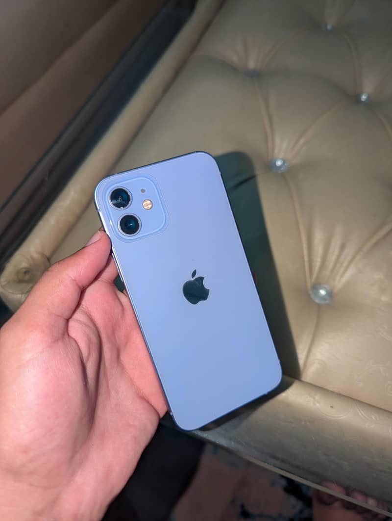 Apple iPhone 12 0