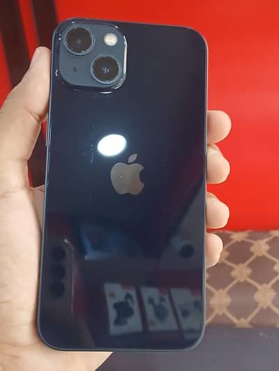 Apple iPhone 13