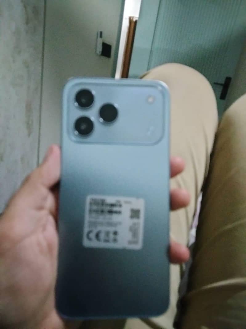 Tecno Spark 50 4