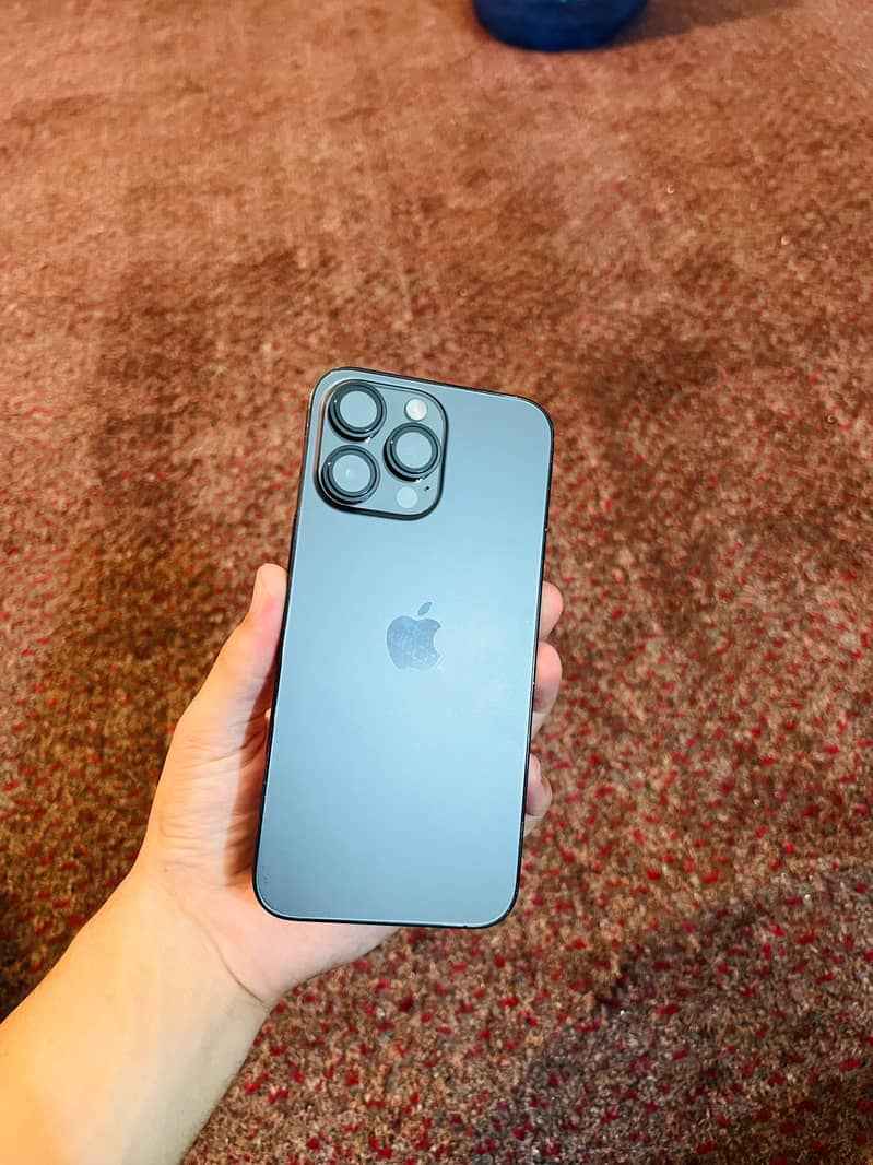 Apple iPhone 14 Pro Max 3