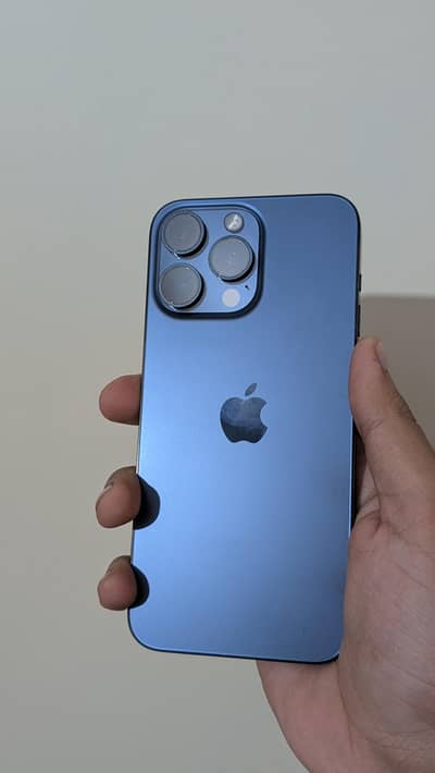 iPhone 15 Pro Max JV