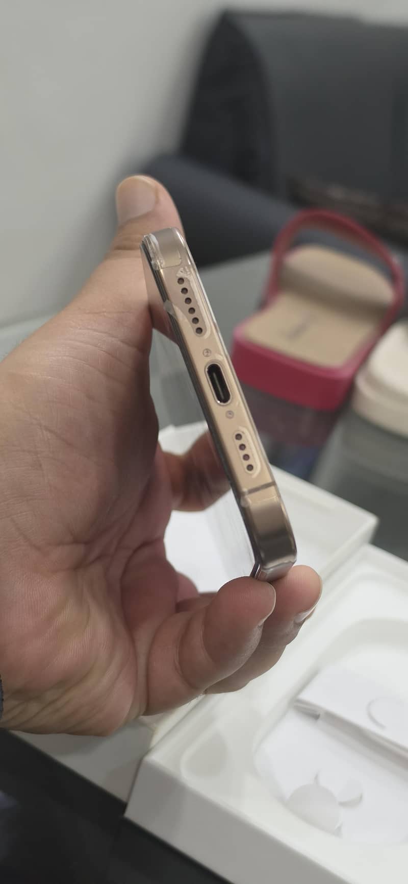 Apple iPhone 16 Pro Max 5
