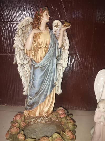 porcelain decorative statues