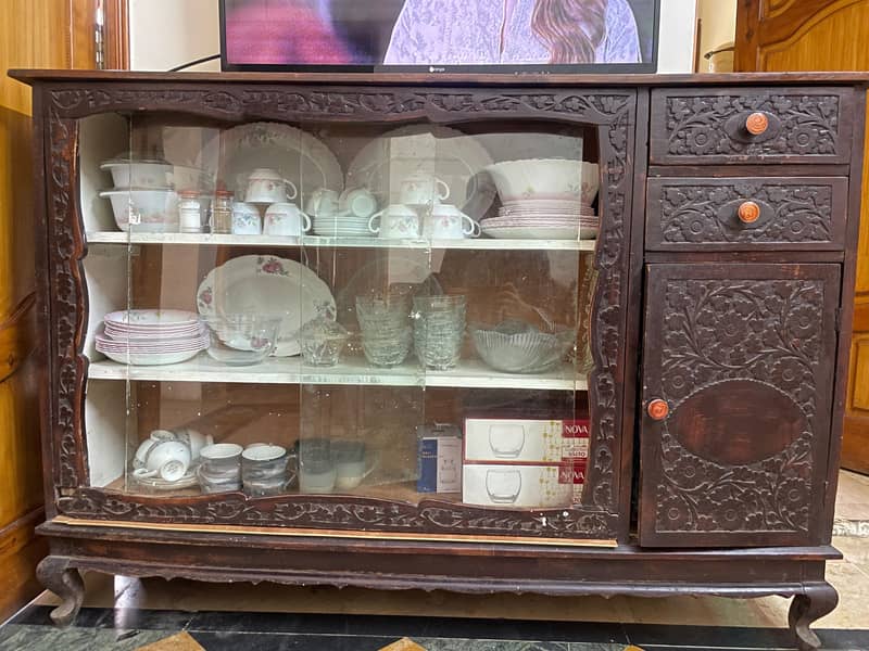 Showcase old design 2