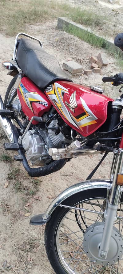 Honda CG 125 2025 model.