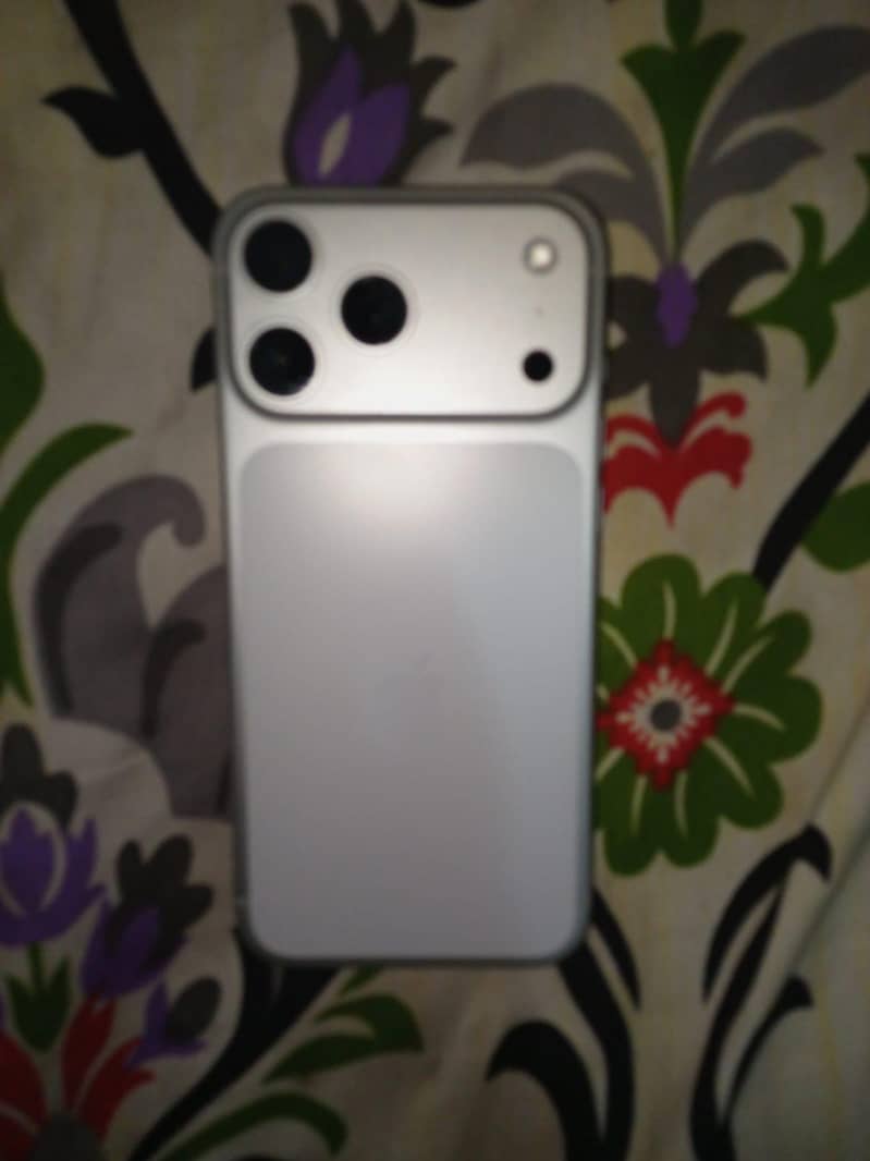 Apple iPhone 17 Pro Max 0