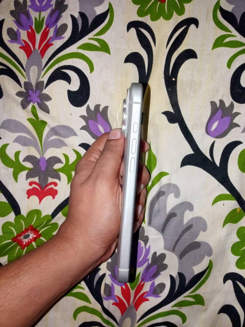 Apple iPhone 17 Pro Max 5