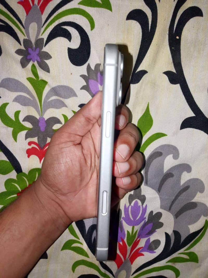 Apple iPhone 17 Pro Max 6