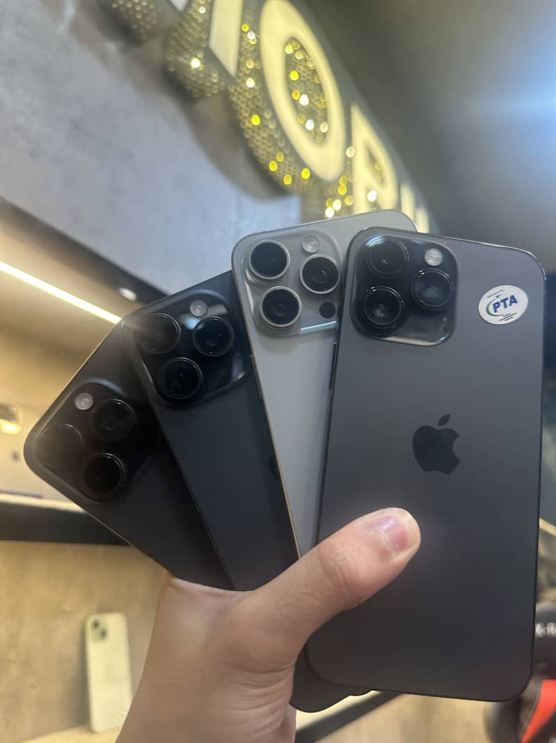 Apple iPhone 15 Pro Max 4
