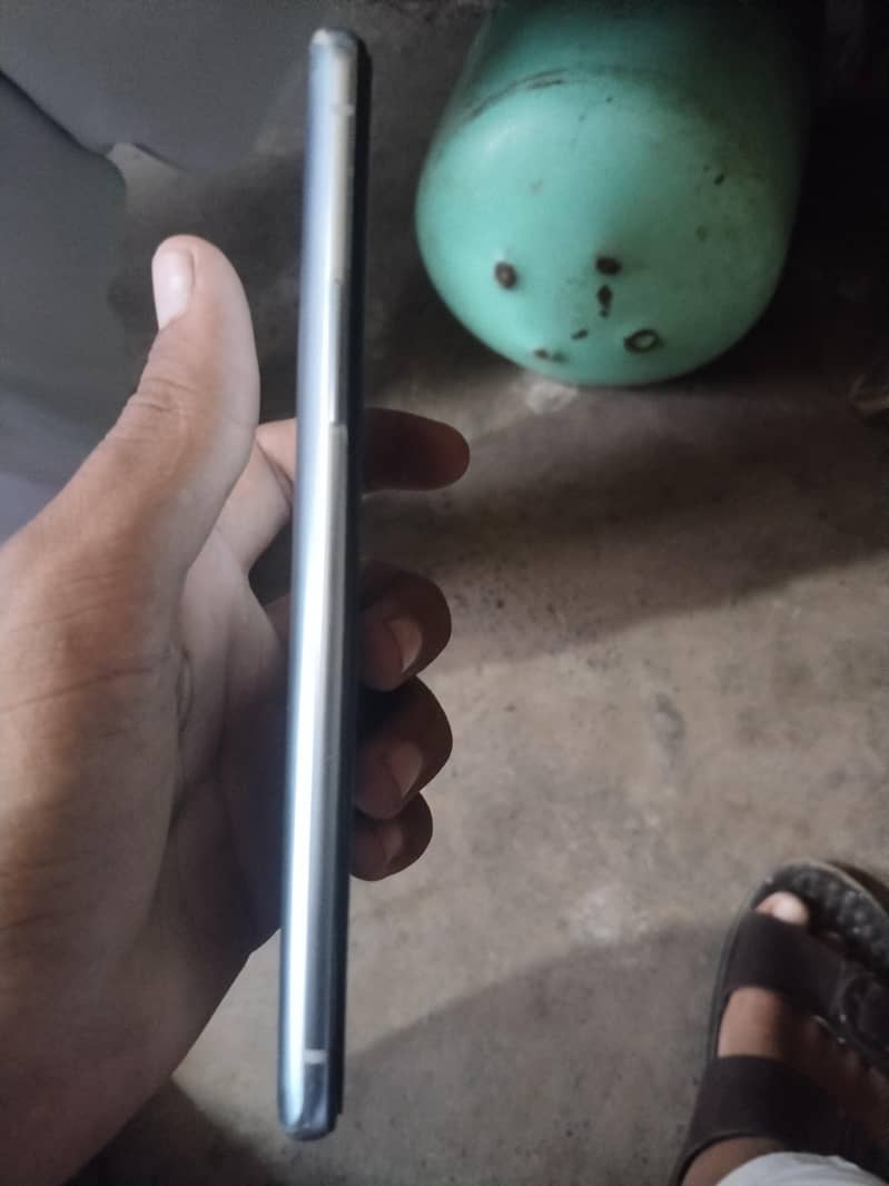 One Plus 8T 4