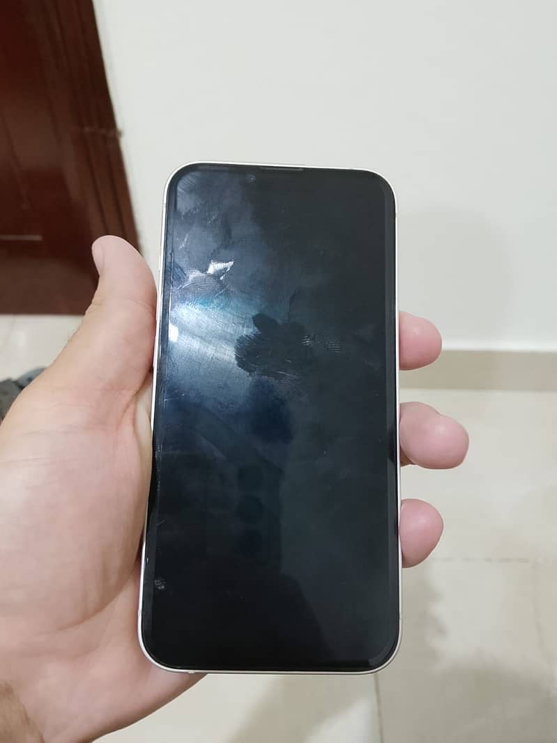 Apple iPhone 13 1