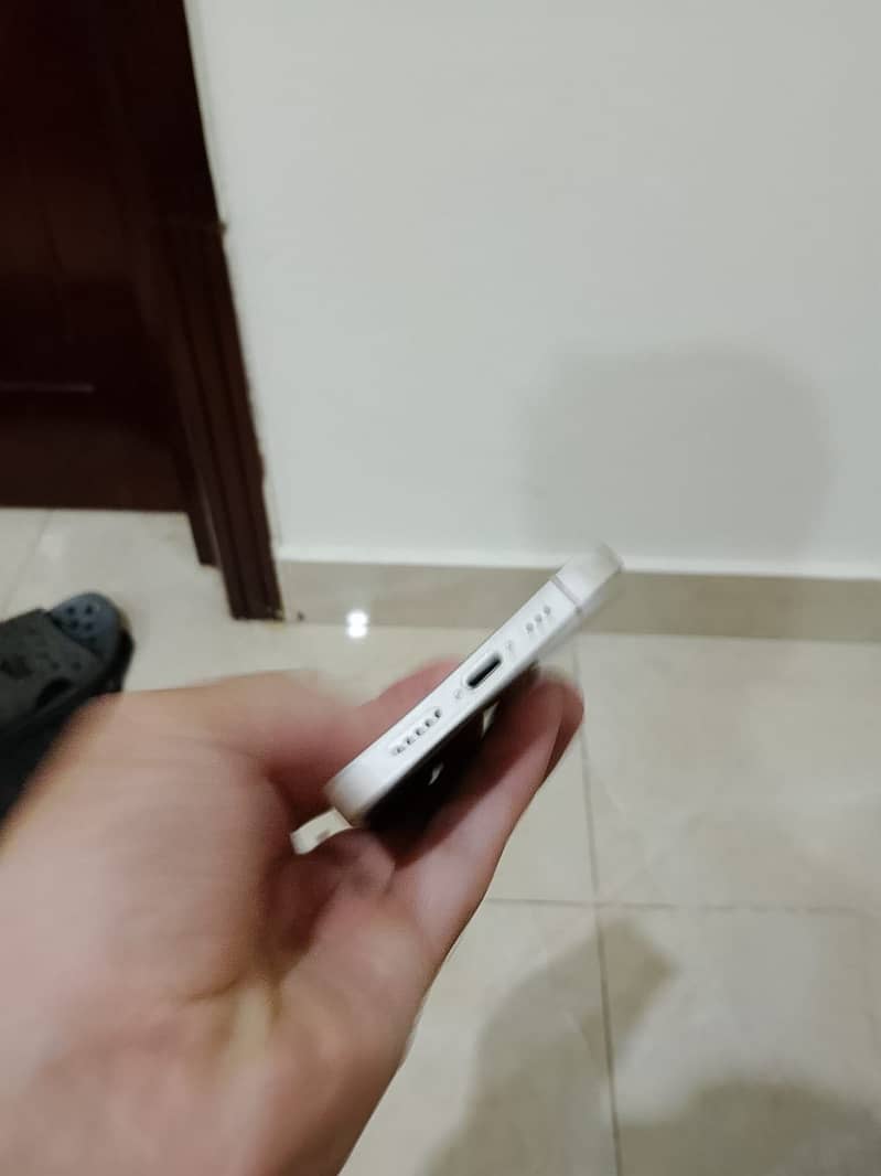 Apple iPhone 13 3