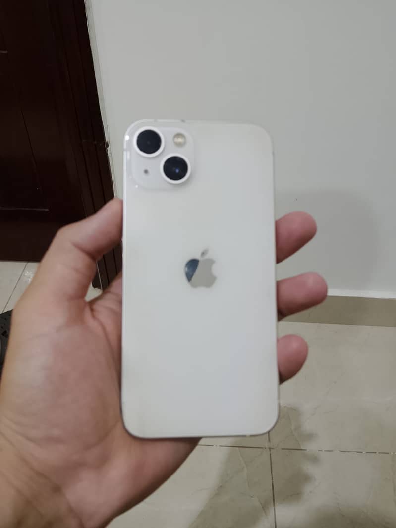 Apple iPhone 13 4