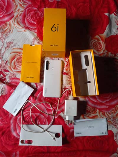 Realme 6i for sale 4GB 128GB with original Box and original charger
