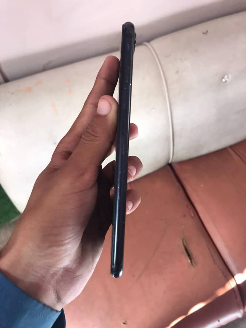 Apple iPhone 7 Plus ( Exchange Possible) 1