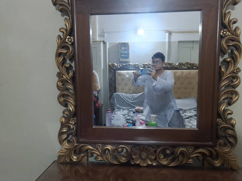Dressing table 3