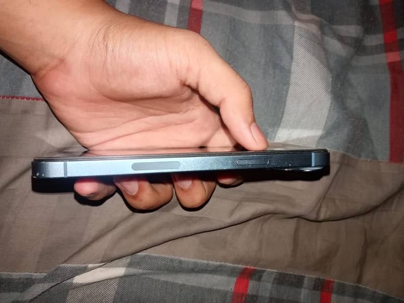 Apple iPhone 14 plus 4