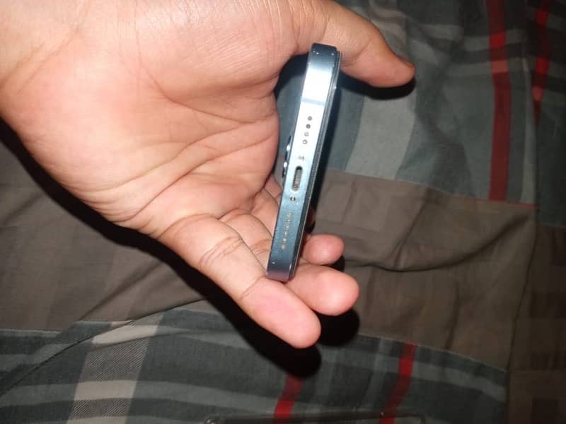 Apple iPhone 14 plus 6