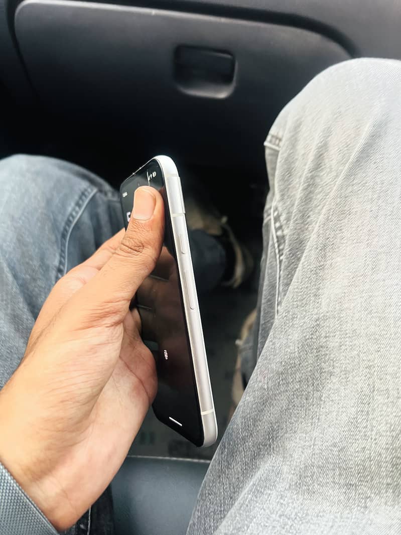 Google Pixel 8a 3