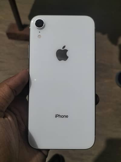 Apple iPhone XR