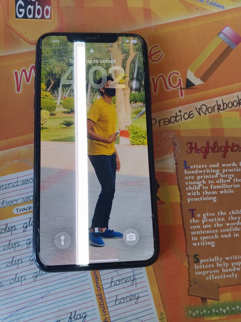 Apple iPhone 11 Pro Max 1
