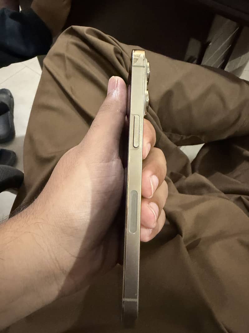 Iphone 13 pro 4