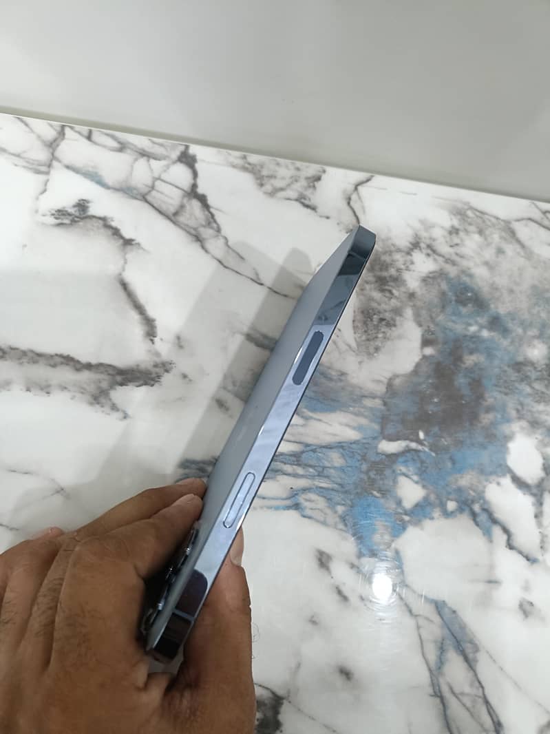 Apple iPhone 13 Pro Max 5