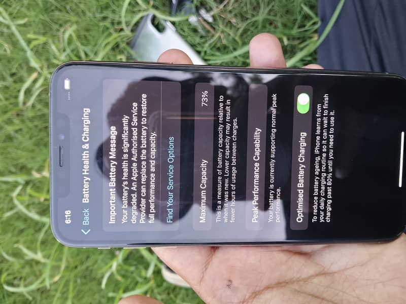 Apple iPhone XS Max 1