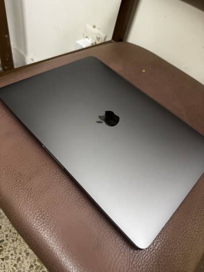 Macbook Pro 2020 13 inch"