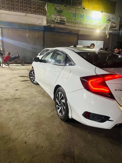 Honda Civic Oriel 2016