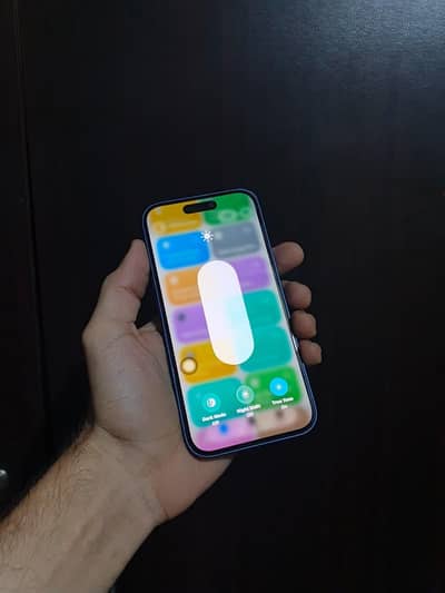 Apple iPhone 16jv iCloud locked