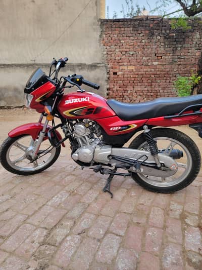 suziki GD 110 red colour