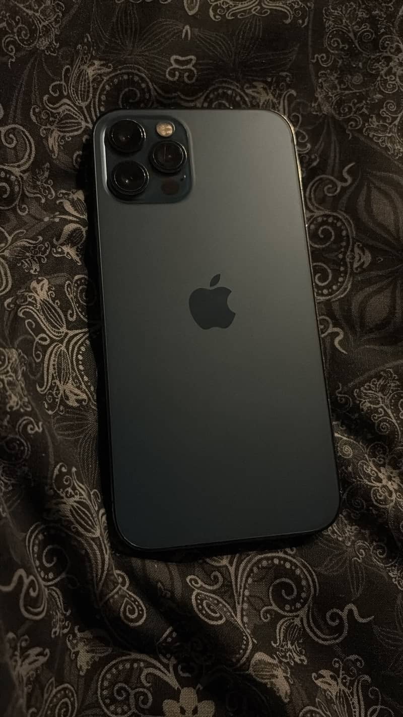 Apple iPhone 12 Pro 1