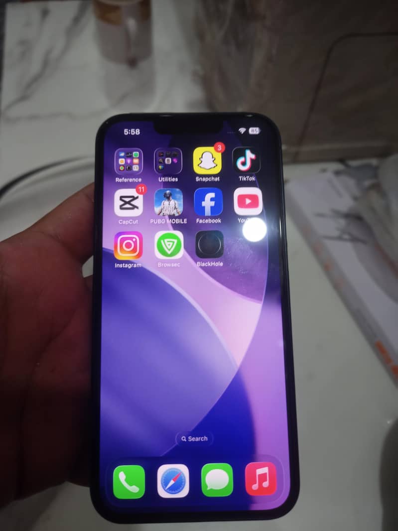 Apple iPhone 13 2