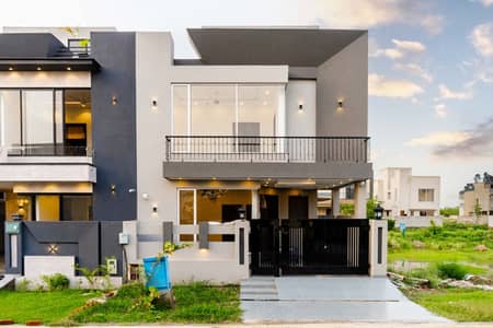 Facing Park 5 Marla House in DHA Phase 5 for Sale At Good Location