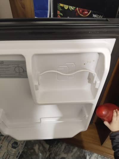 Haeir Mini fridge