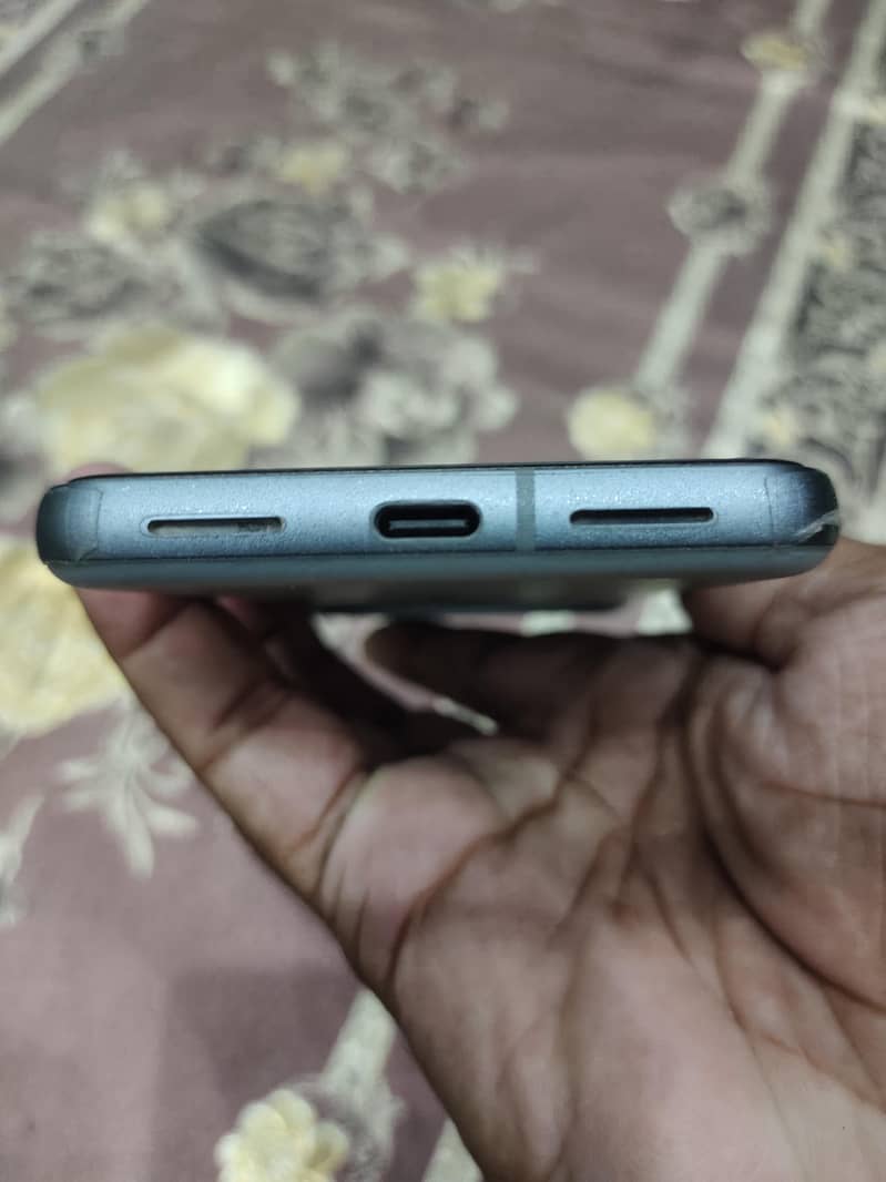 Google Pixel 8 3