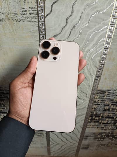 Apple iPhone 16 Pro Max