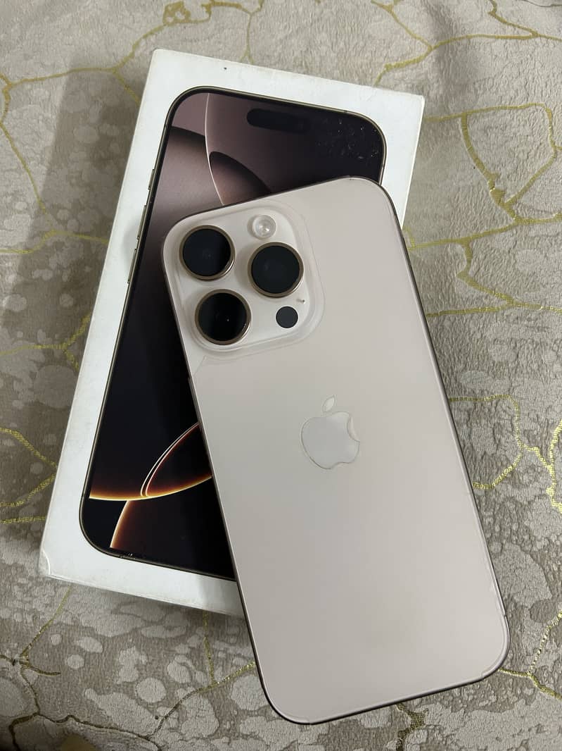 Apple iPhone 16 Pro 0