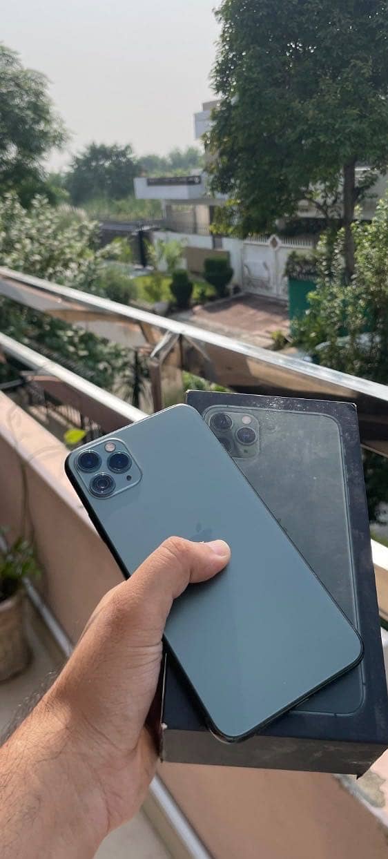 Apple iPhone 11 Pro Max 1