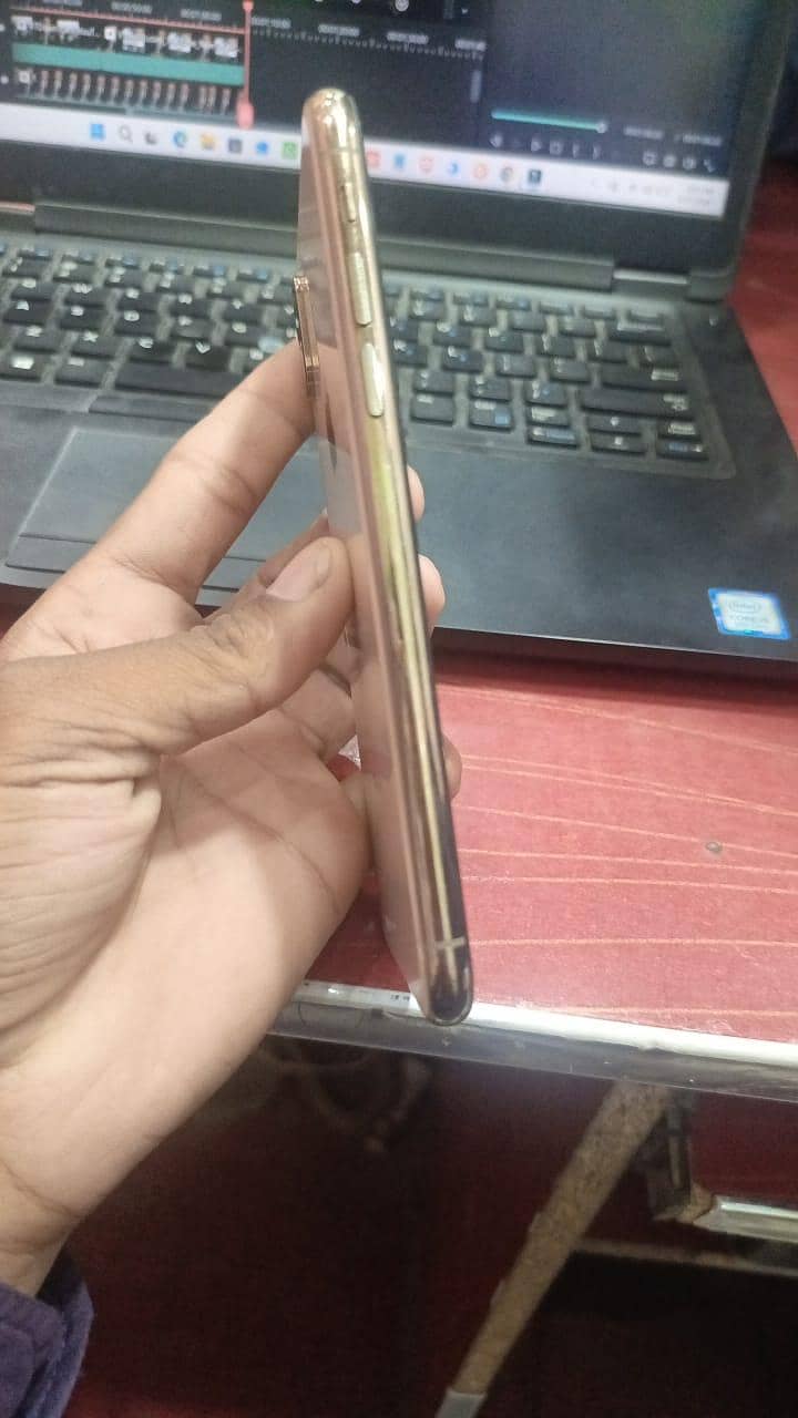 Apple iPhone XS 2