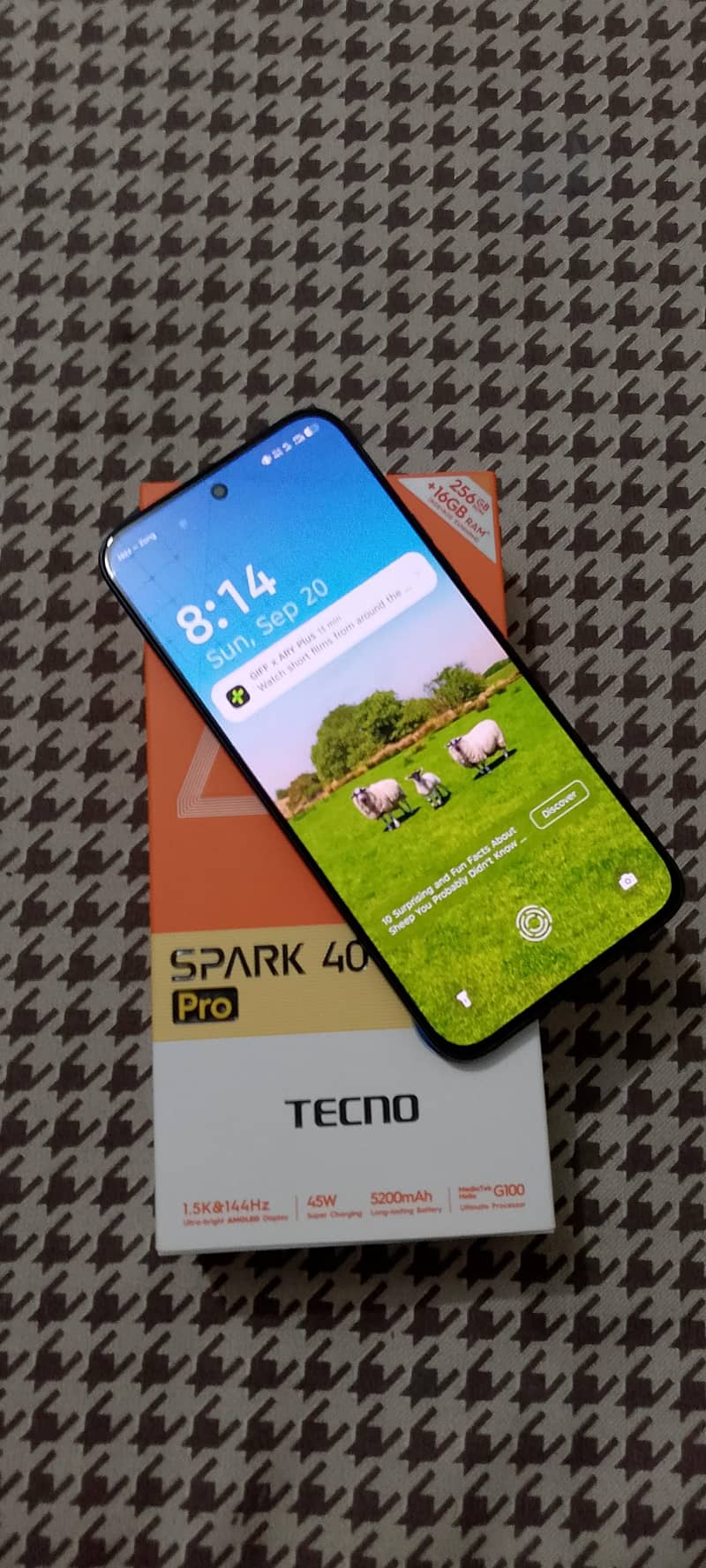 Tecno Spark 40 pro 2
