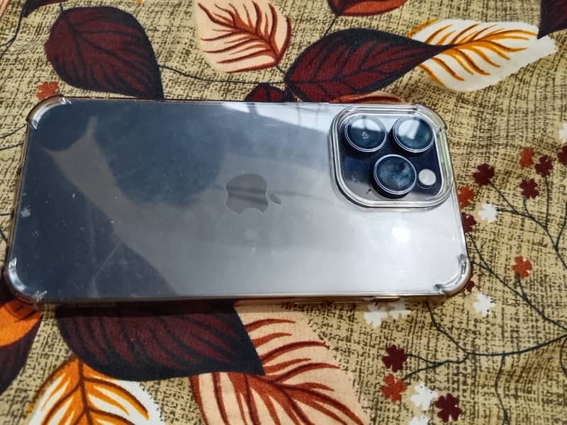 Apple iPhone 14 Pro Max 3