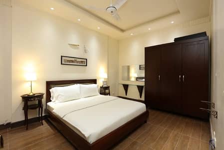 3 Bedrooms Fully Furnished Apartments Available On Rent