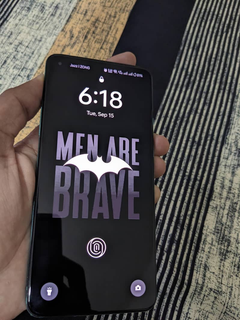 OnePlus 8t 1