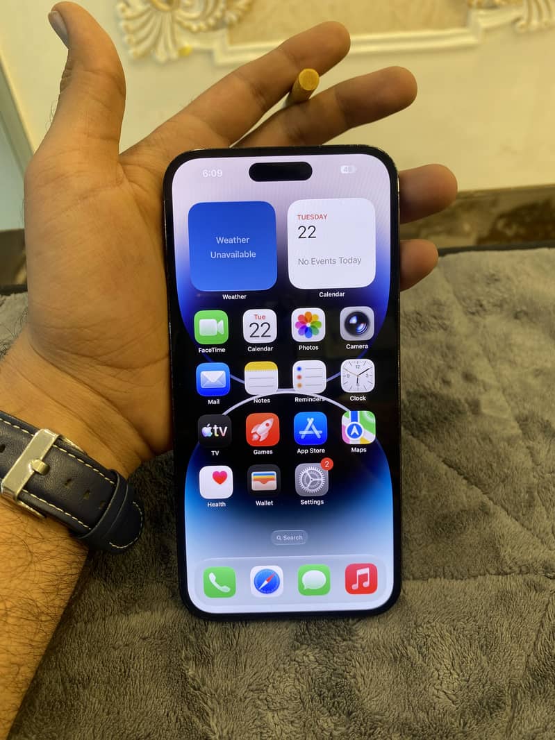 Apple iPhone 14 Pro Max 0