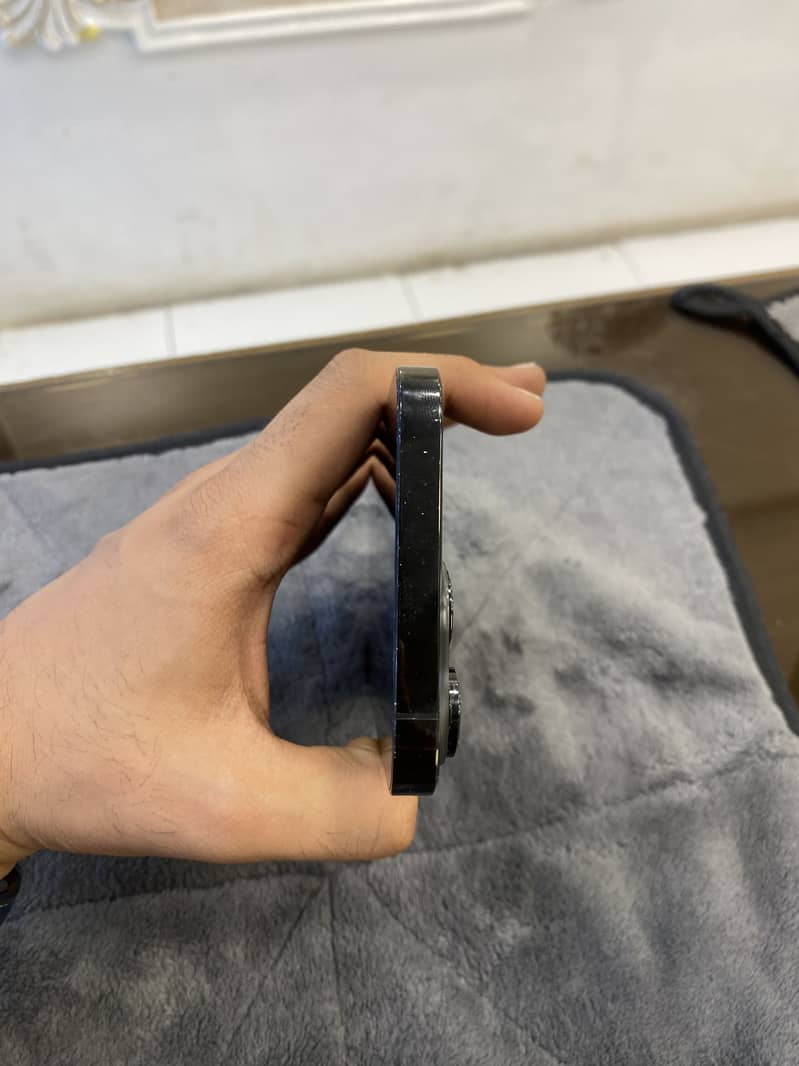 Apple iPhone 14 Pro Max 5