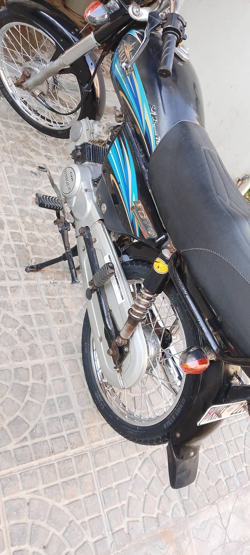 Unique 70 2015 4