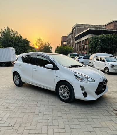 Toyota Aqua 2016 S package